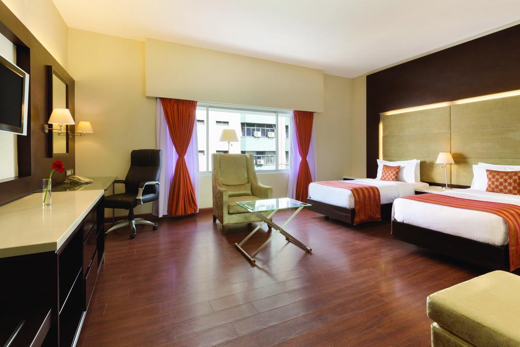 Ramada By Wyndham Chennai Egmore Exterior foto
