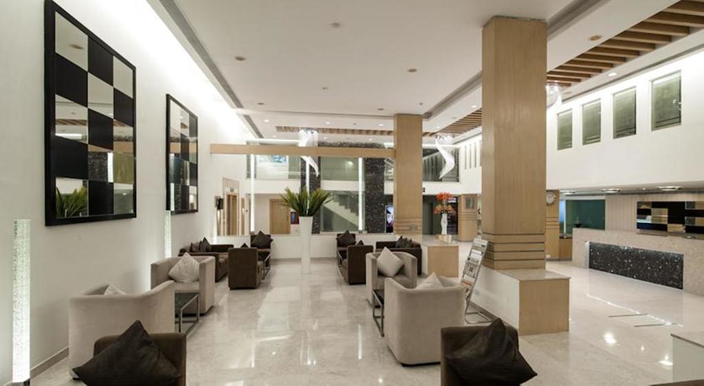 Ramada By Wyndham Chennai Egmore Exterior foto