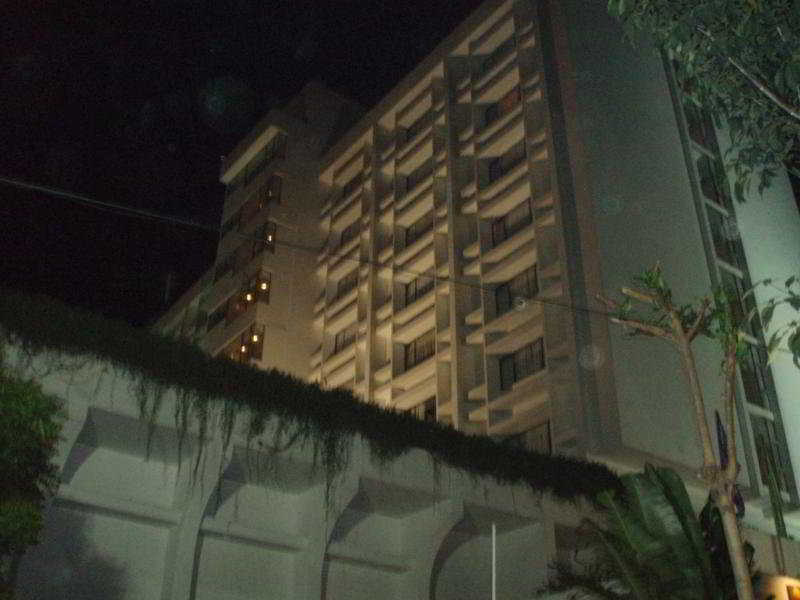 Ramada By Wyndham Chennai Egmore Exterior foto